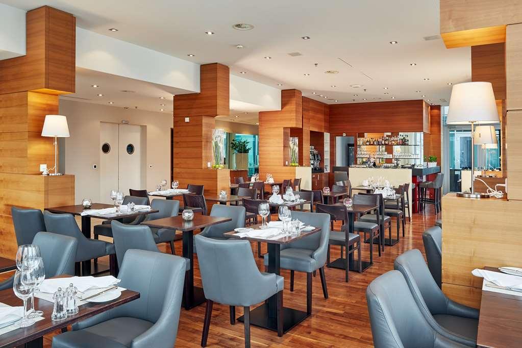 H4 Hotel Solothurn Restaurante foto